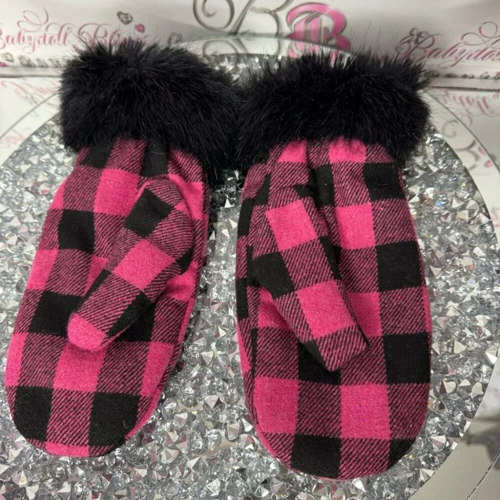 DeLux mittens gloves mitts plaid pink fur furry wool attachable faux fur black